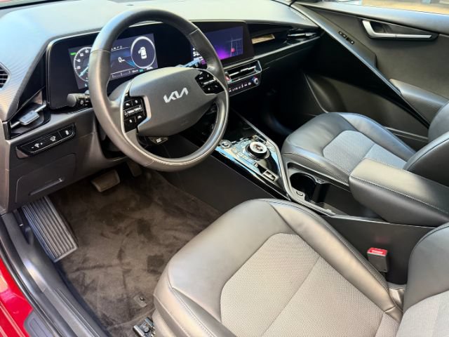 Used 2023 Kia Niro Wind w/ Wind Preserve Package FWD image 12