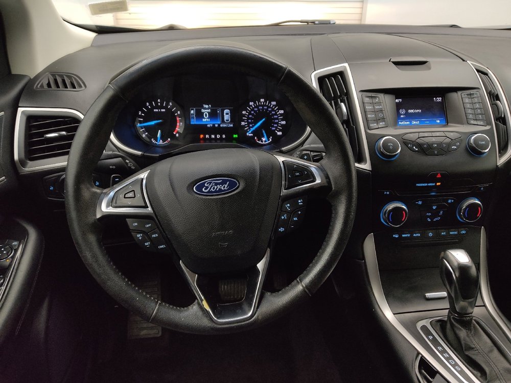 Used 2018 Ford Edge SEL image 22