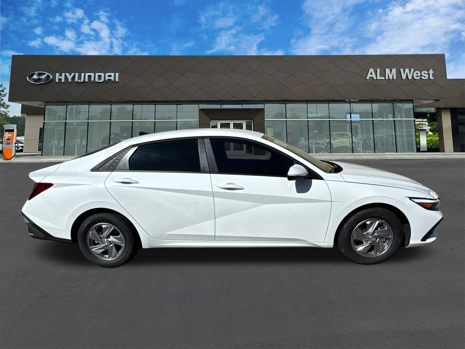 New 2026 Hyundai Elantra SE FWD image 5