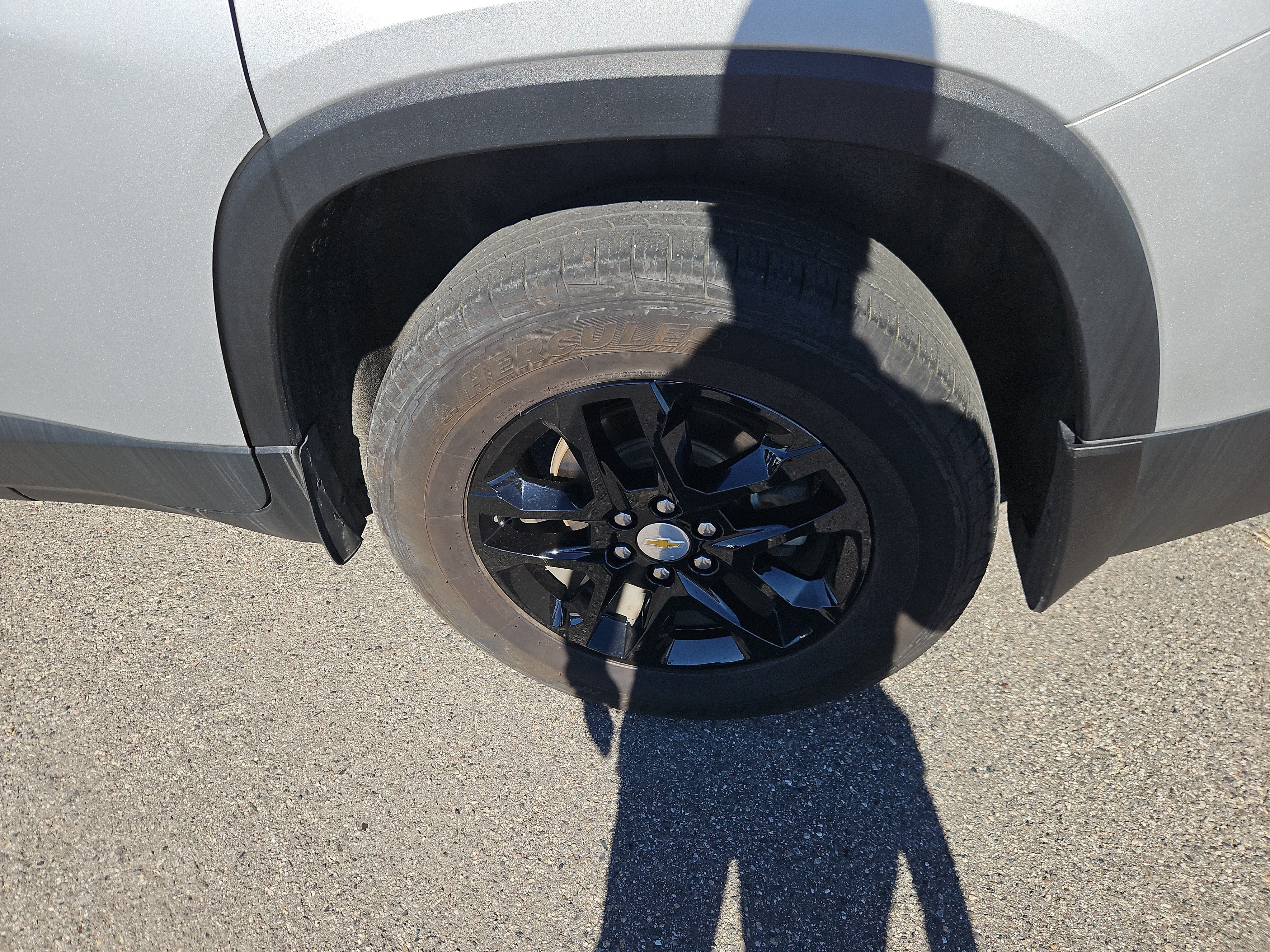 Used 2019 Chevrolet Traverse LT w/ LPO, Blackout Package AWD/4WD image 26