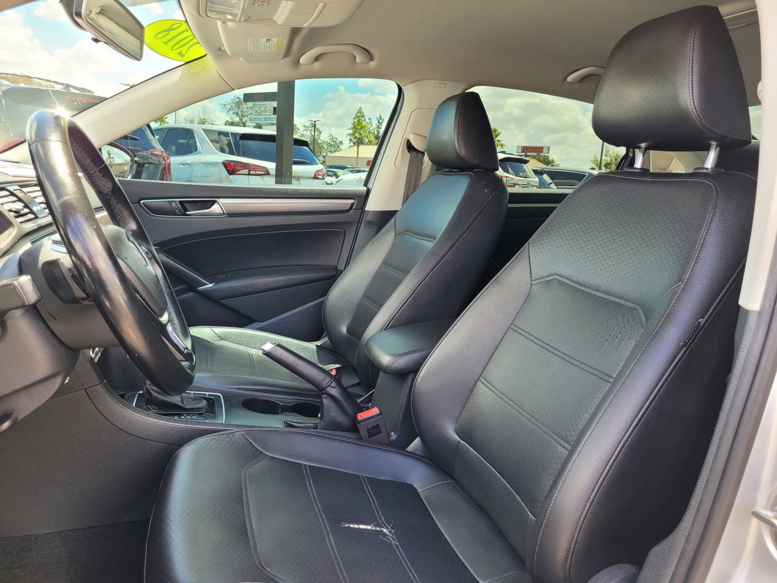 Used 2018 Volkswagen Passat 2.0T S FWD image 10