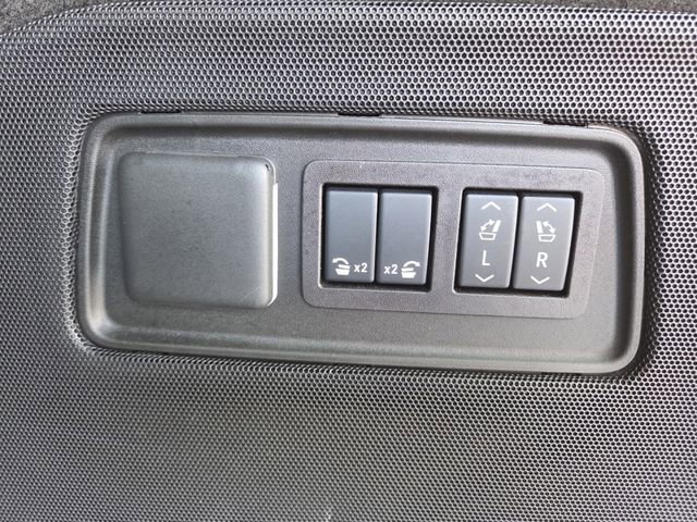 Used 2026 Cadillac Escalade ESV Luxury AWD/4WD image 20