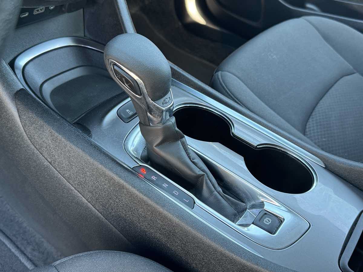 Used 2025 Chevrolet Malibu LT FWD image 27
