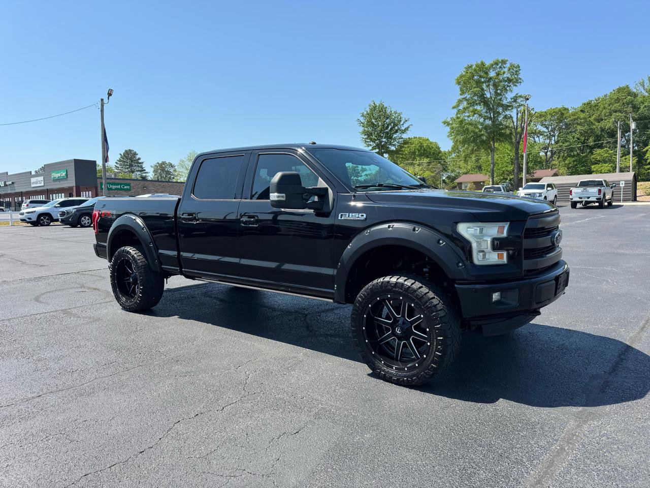 Used 2016 Ford F150 Lariat w/ Equipment Group 502A Luxury AWD/4WD image 4