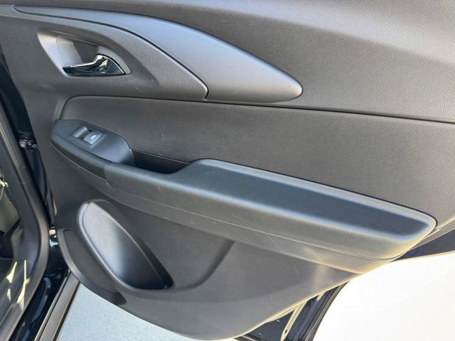 Used 2026 Chevrolet TrailBlazer LS w/ LS Convenience Package image 9