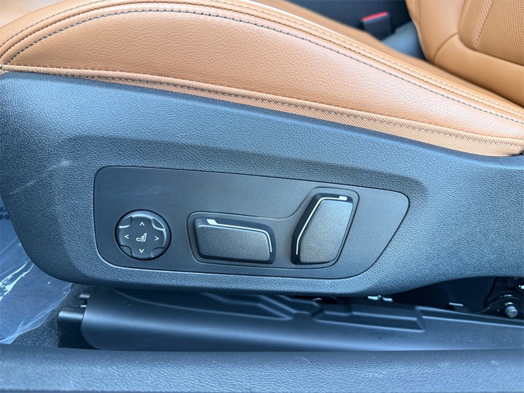 Certified 2025 BMW M440i Convertible image 34