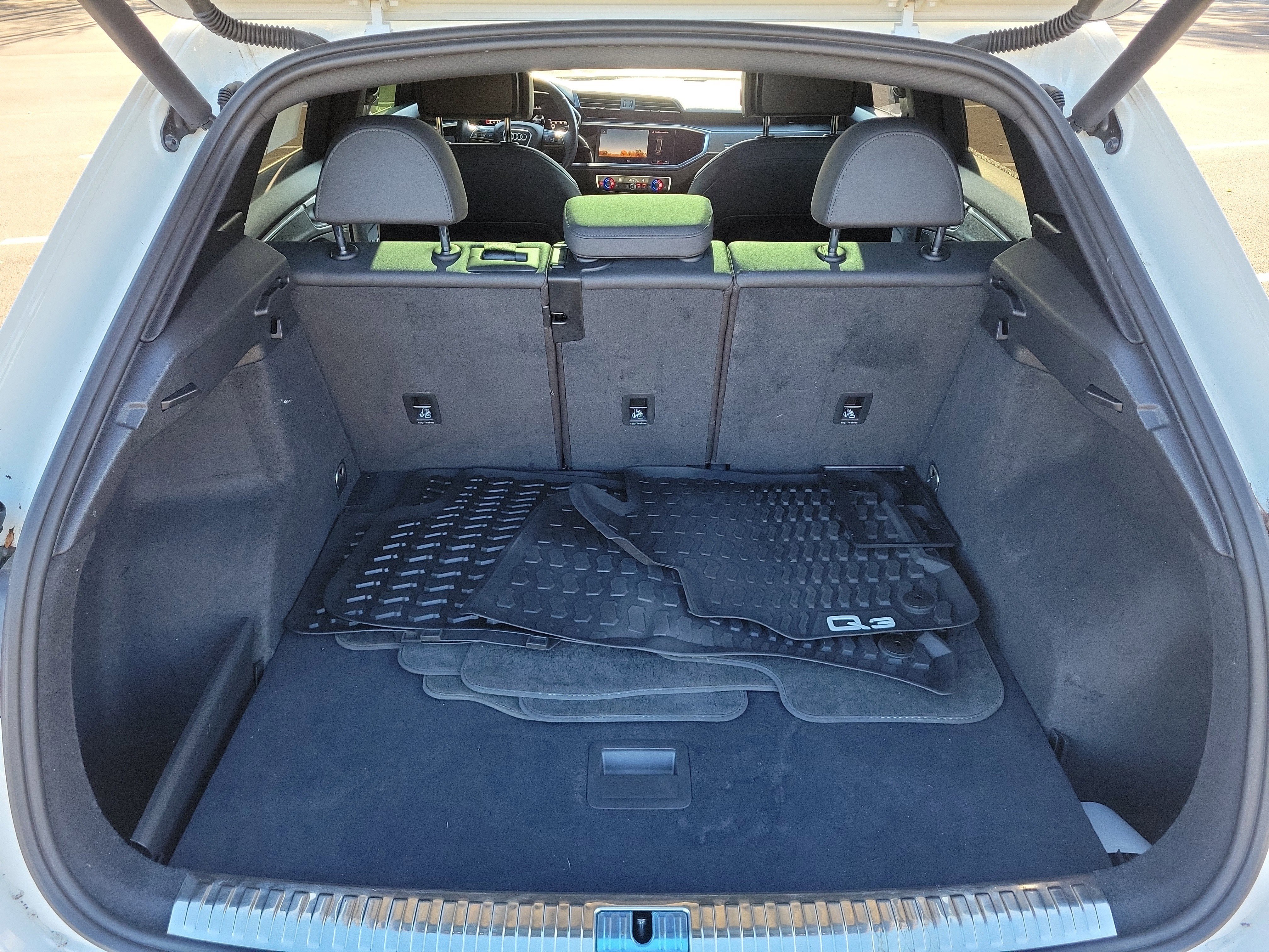 Used 2021 Audi Q3 2.0T Premium Plus w/ Premium Plus Package image 9