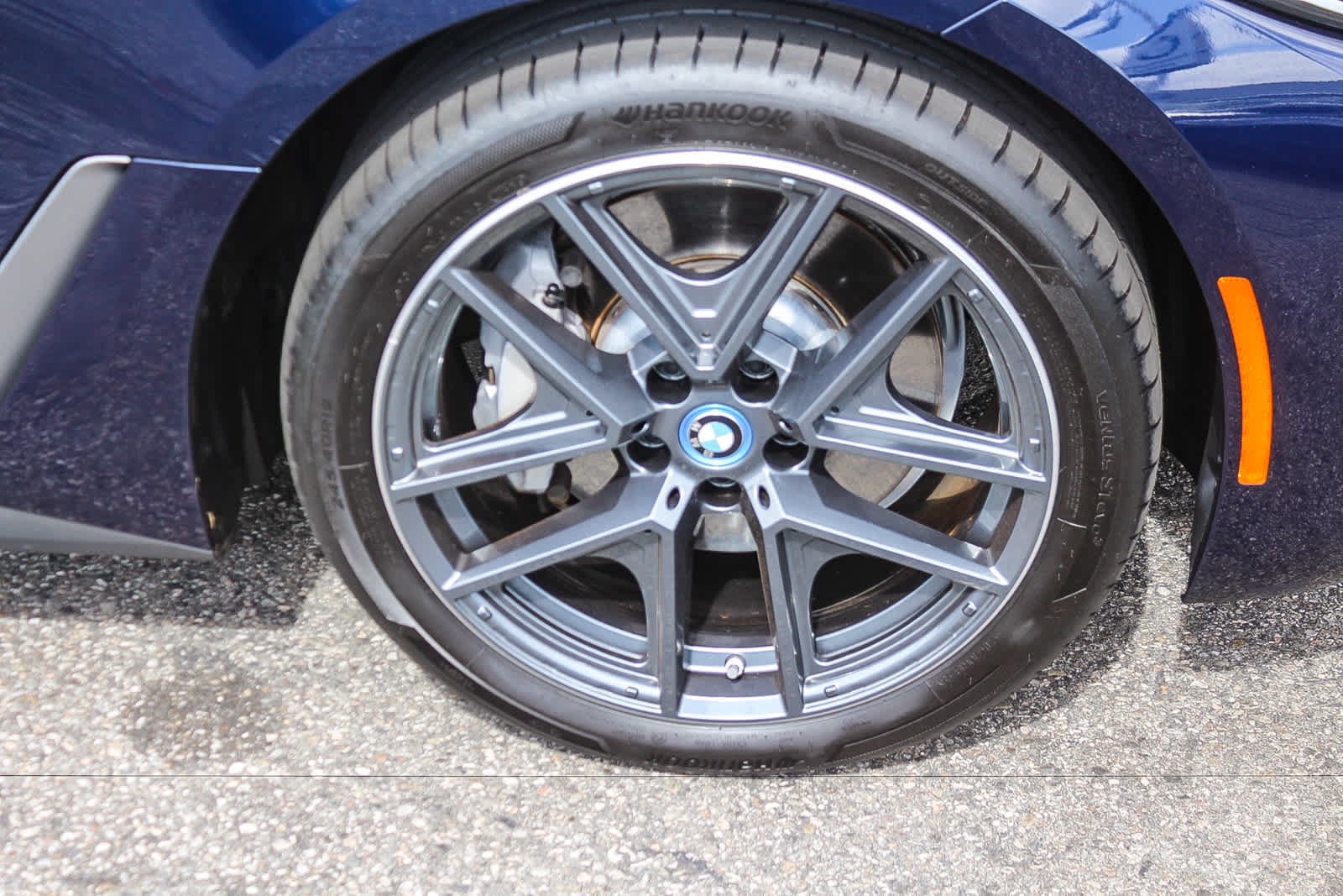 Certified 2023 BMW i4 eDrive35 w/ Premium Package RWD image 9
