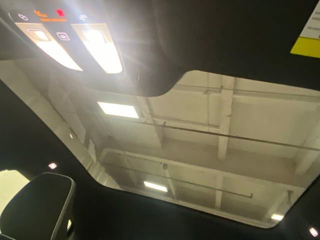 Certified 2023 Volvo C40 P8 Recharge Ultimate w/ Protection Package Premier image 28