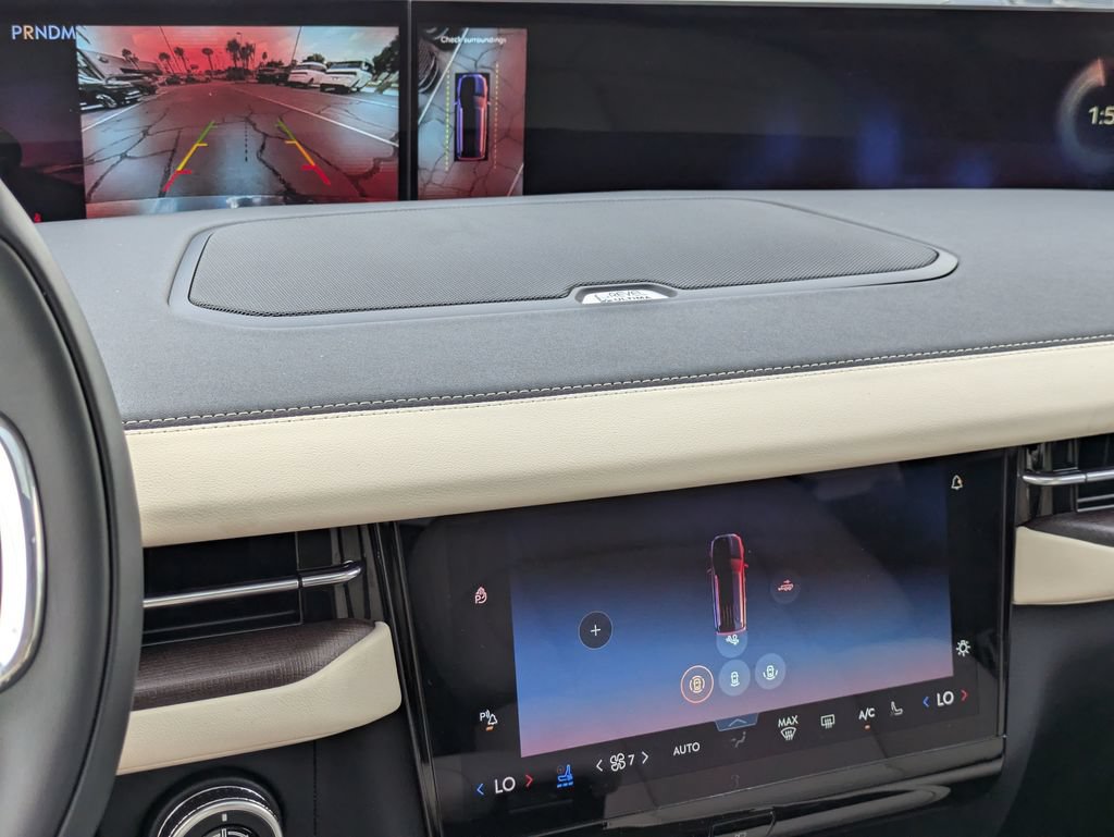 New 2027 Lincoln Navigator Reserve AWD/4WD image 23