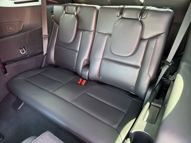 Certified 2025 Ford Explorer ST image 26