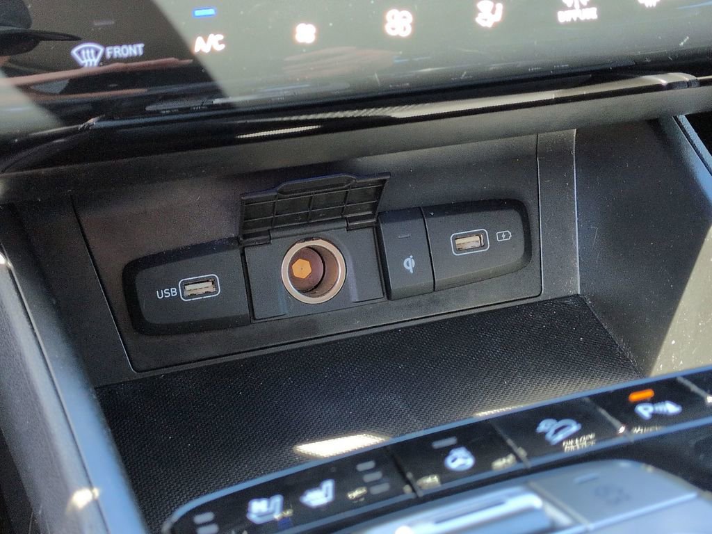 Used 2023 Hyundai Tucson Limited image 33