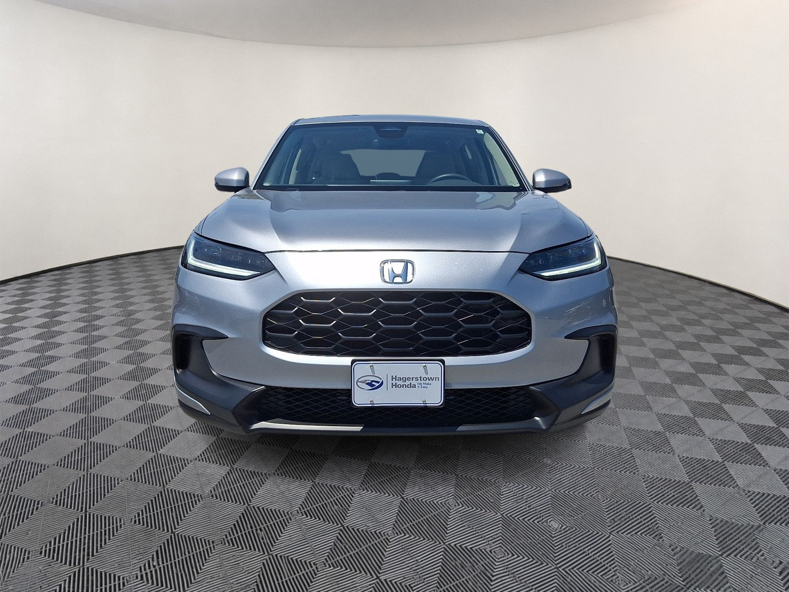 Used 2025 Honda HR-V LX image 2
