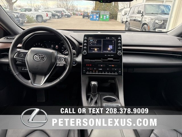 Used 2022 Toyota Avalon XLE image 14