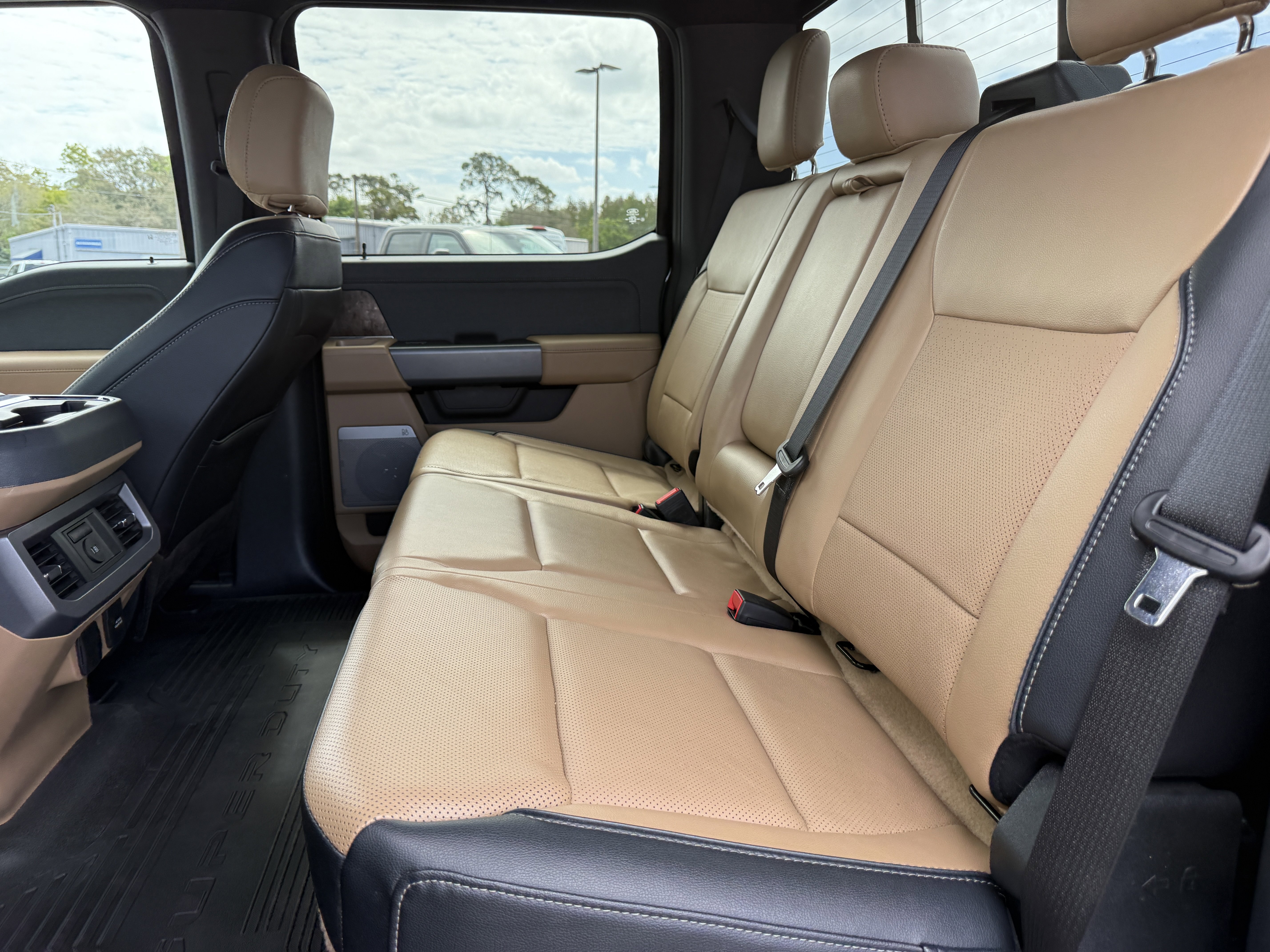 Certified 2023 Ford F350 Lariat w/ Lariat Ultimate Package image 14