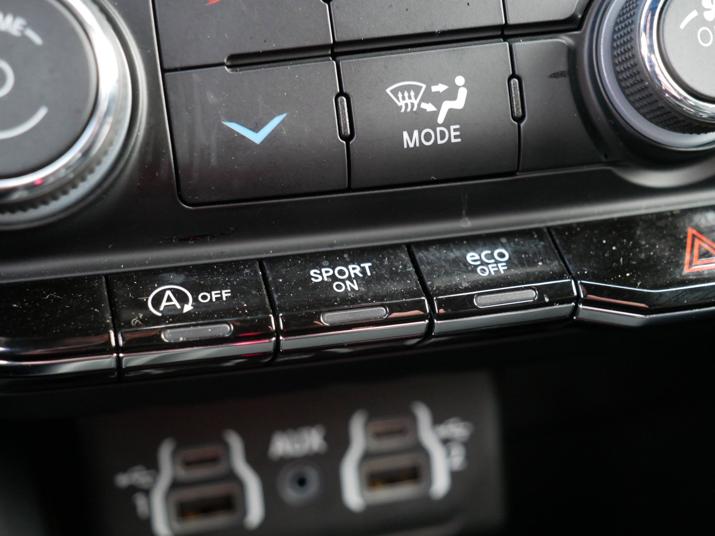 Certified 2024 Dodge Durango SXT image 31