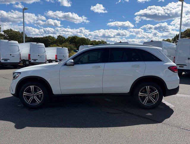 Used 2022 Mercedes-Benz GLC 300 4MATIC image 3