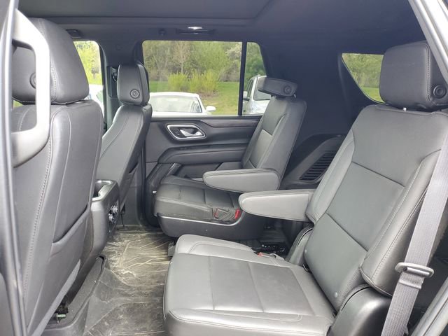 Used 2024 Chevrolet Tahoe Z71 w/ Luxury Package AWD/4WD image 31