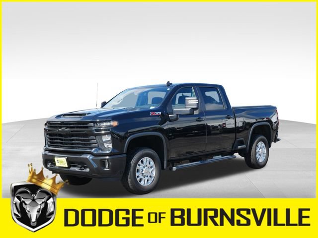Used 2024 Chevrolet Silverado 3500 LT w/ Convenience Package AWD/4WD image 3