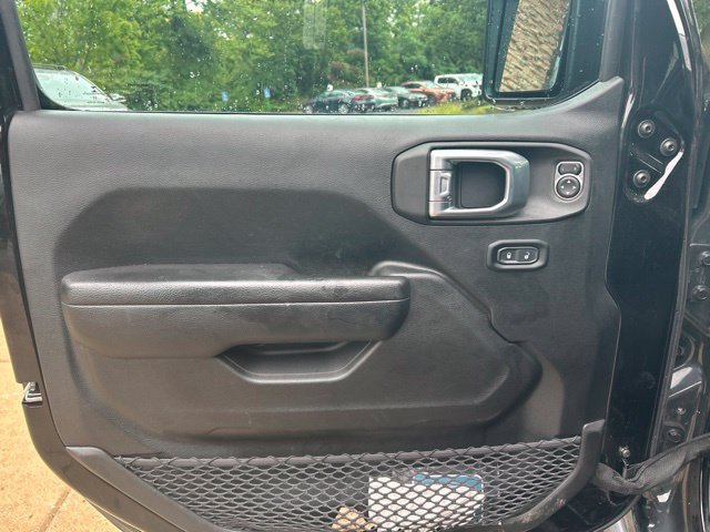 Used 2023 Jeep Wrangler Unlimited Rubicon 4xe w/ Cold Weather Group AWD/4WD image 29