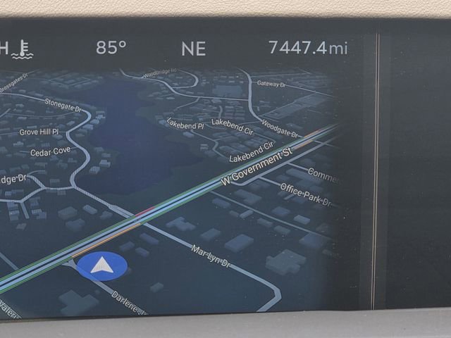 Used 2025 Lincoln Nautilus Reserve image 21