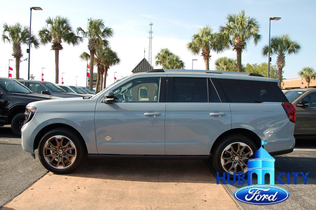 New 2027 Ford Expedition King Ranch RWD image 2