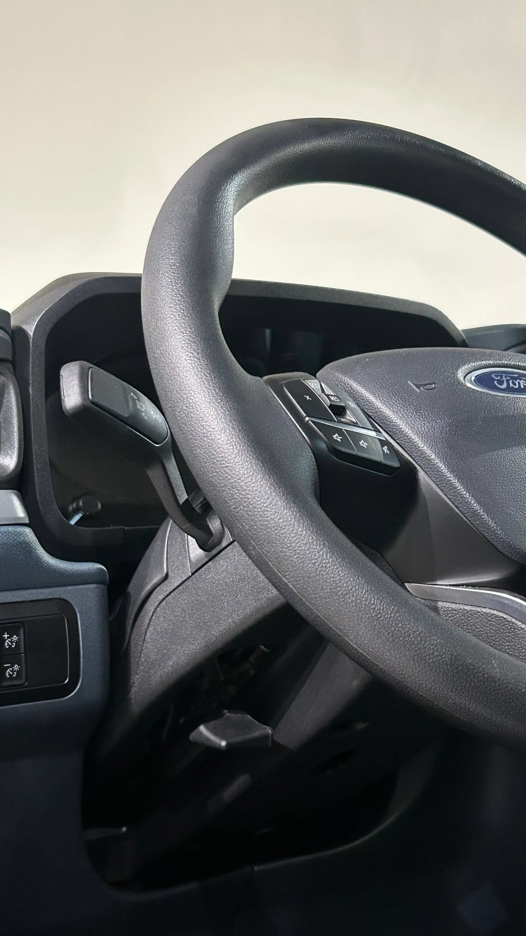 Used 2024 Ford Maverick XL w/ Equipment Group 100A Standard AWD/4WD image 40
