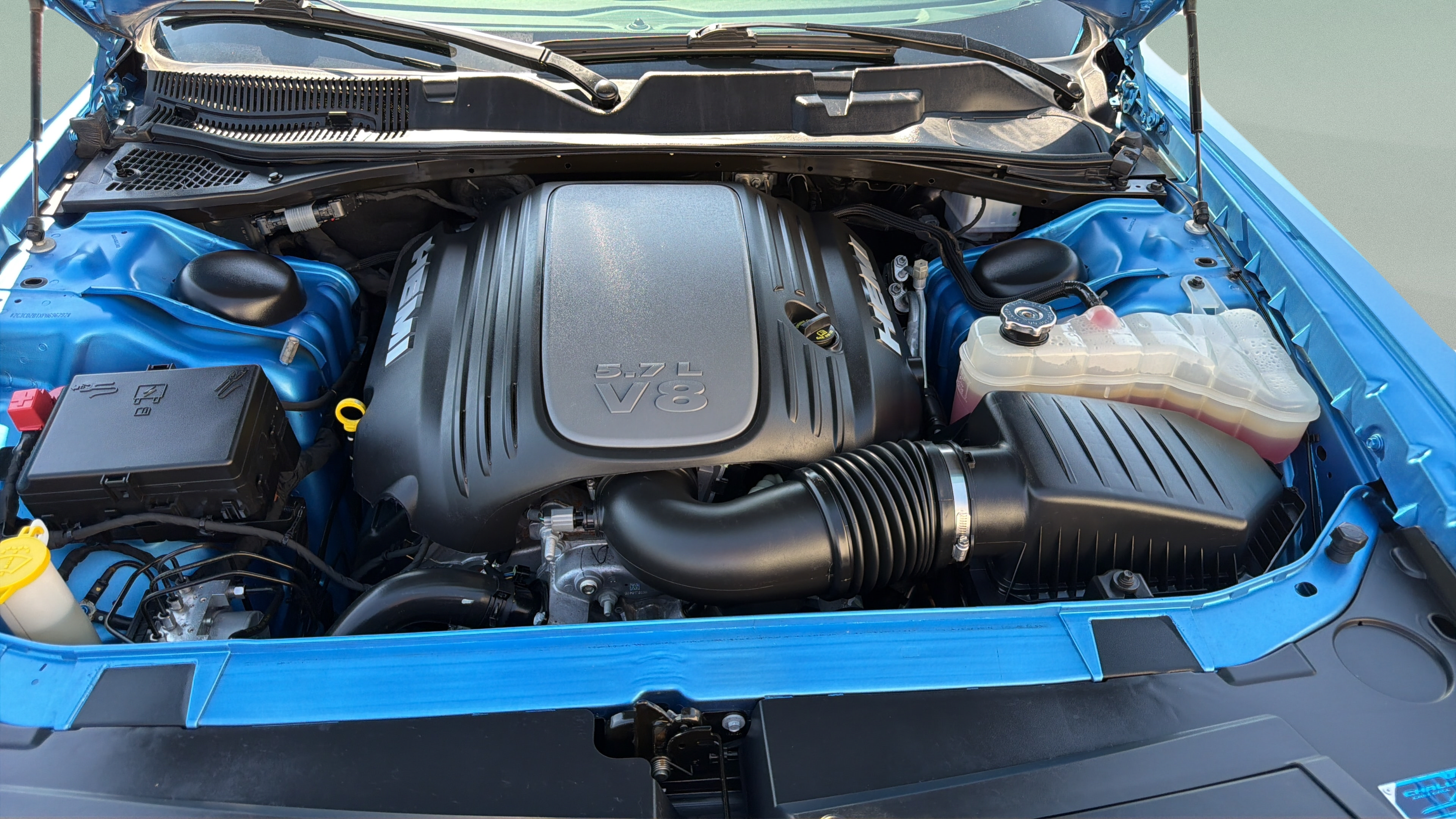 Used 2023 Dodge Challenger R/T w/ Blacktop Package RWD image 28