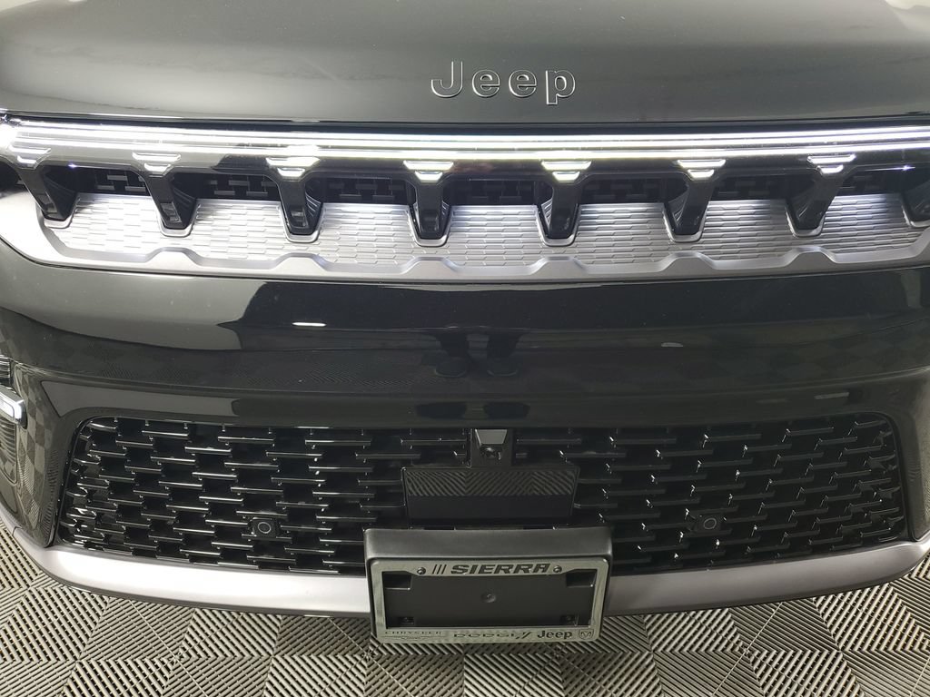 New 2026 Jeep Grand Wagoneer Summit AWD/4WD image 10