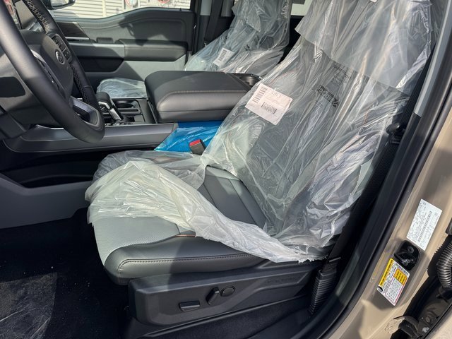 New 2025 Ford F150 Lariat w/ Equipment Group 501A Mid image 9
