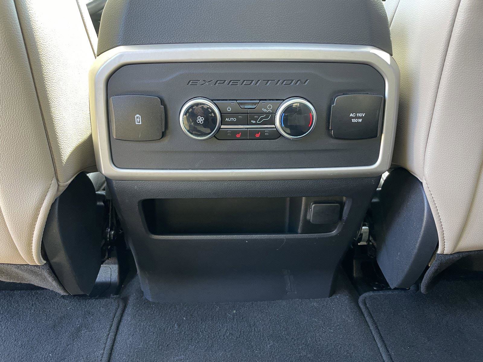 Used 2024 Ford Expedition Limited RWD image 42