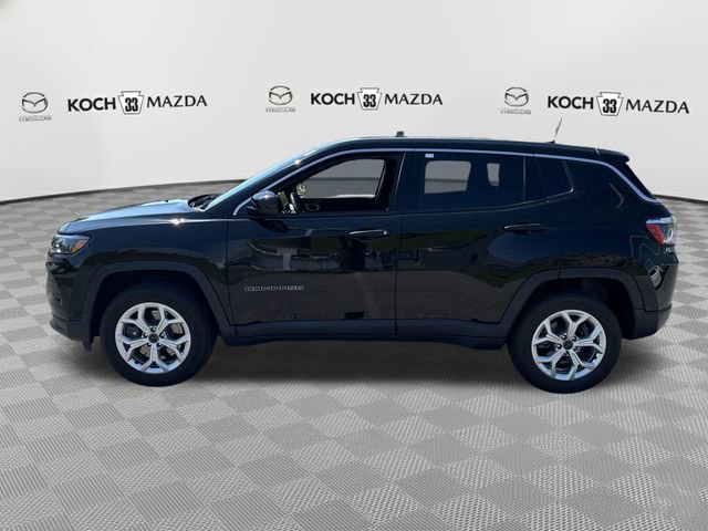 Used 2025 Jeep Compass Sport AWD/4WD image 4