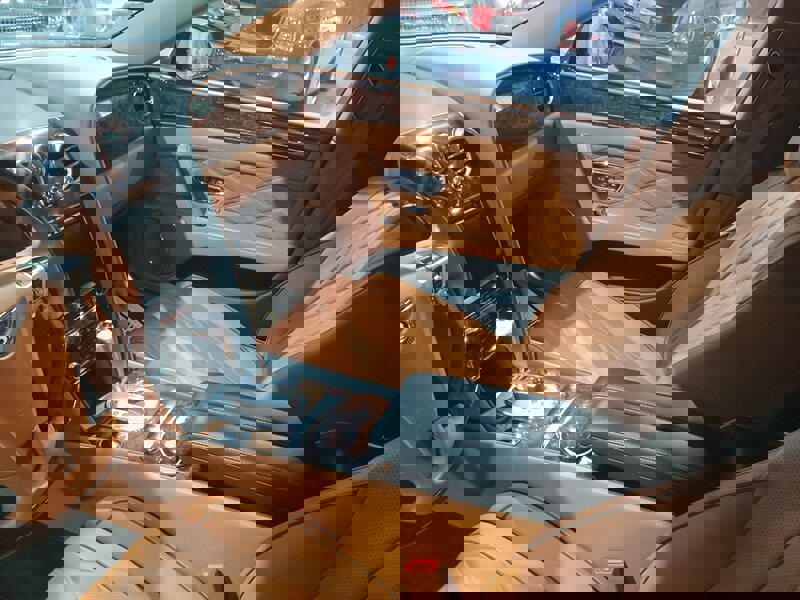 Used 2015 Bentley Flying Spur V8 image 18