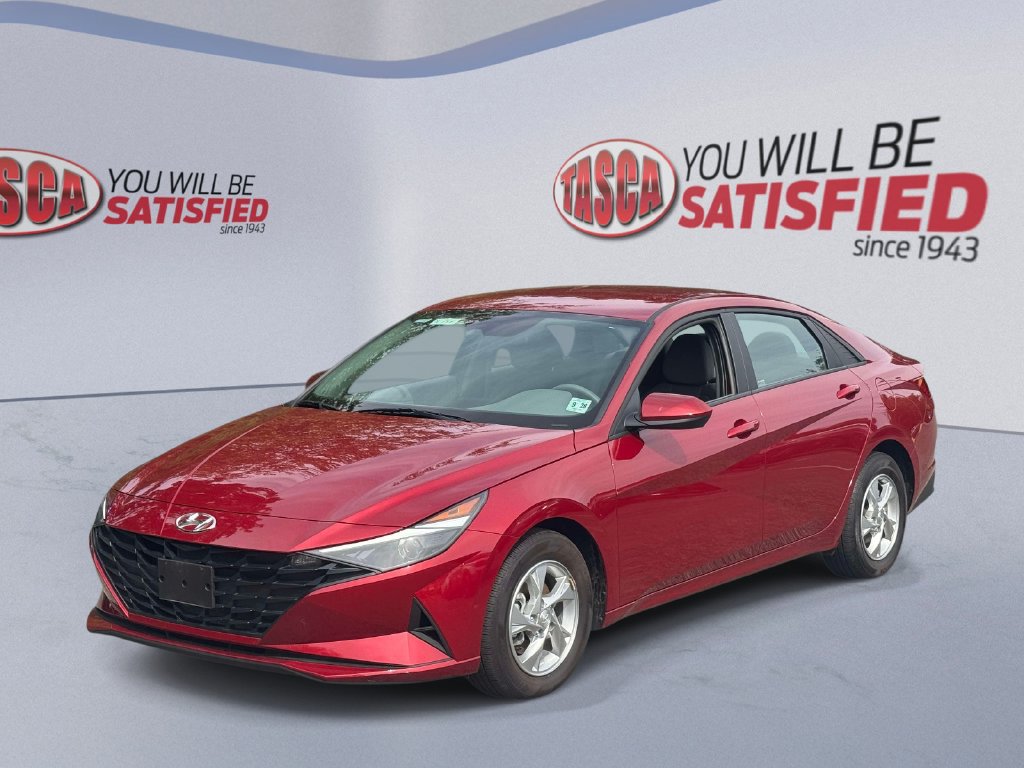 Used 2023 Hyundai Elantra SE w/ Cargo Package FWD image 3