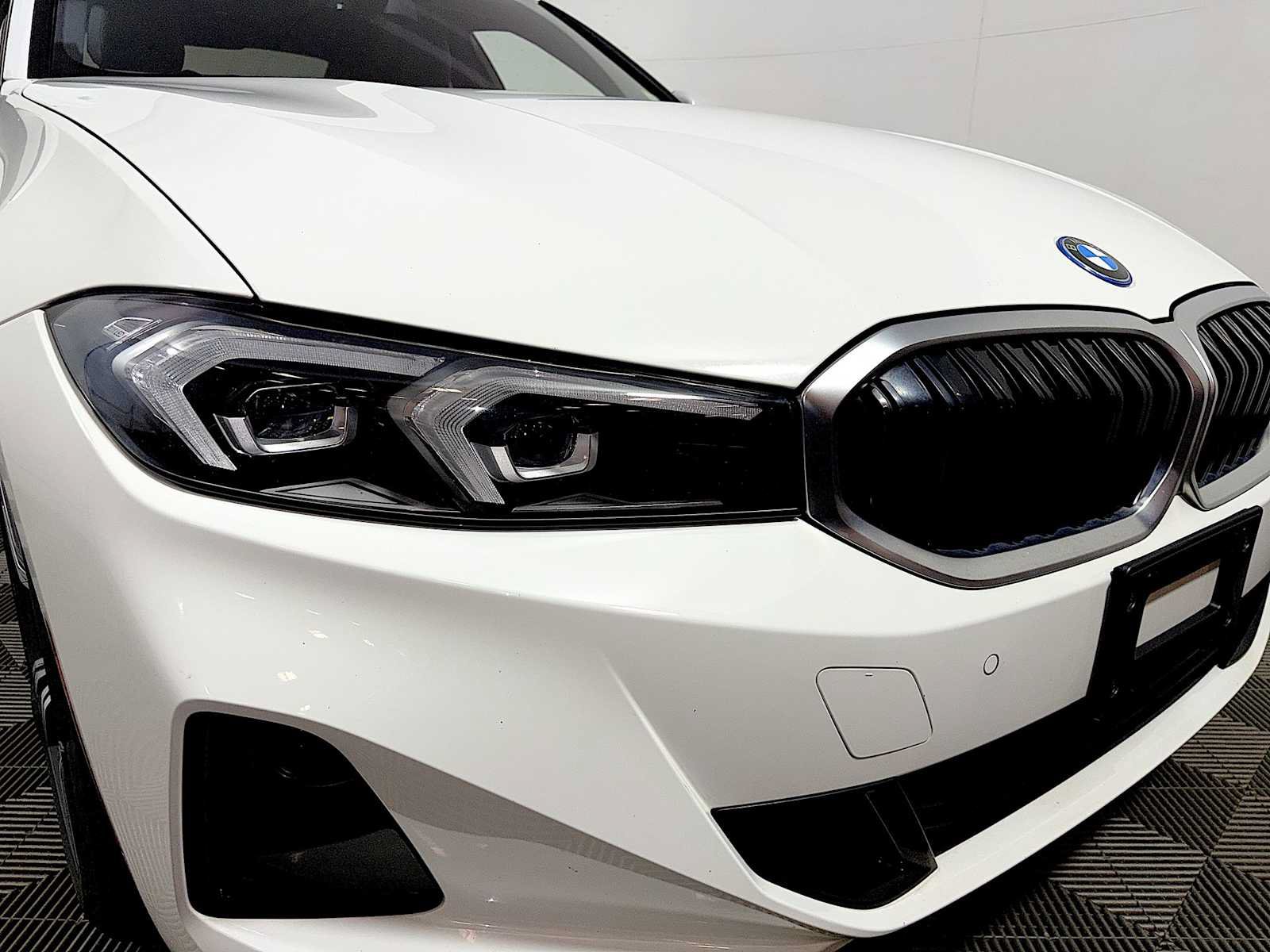 Certified 2023 BMW 330e xDrive w/ Premium Package AWD/4WD image 25