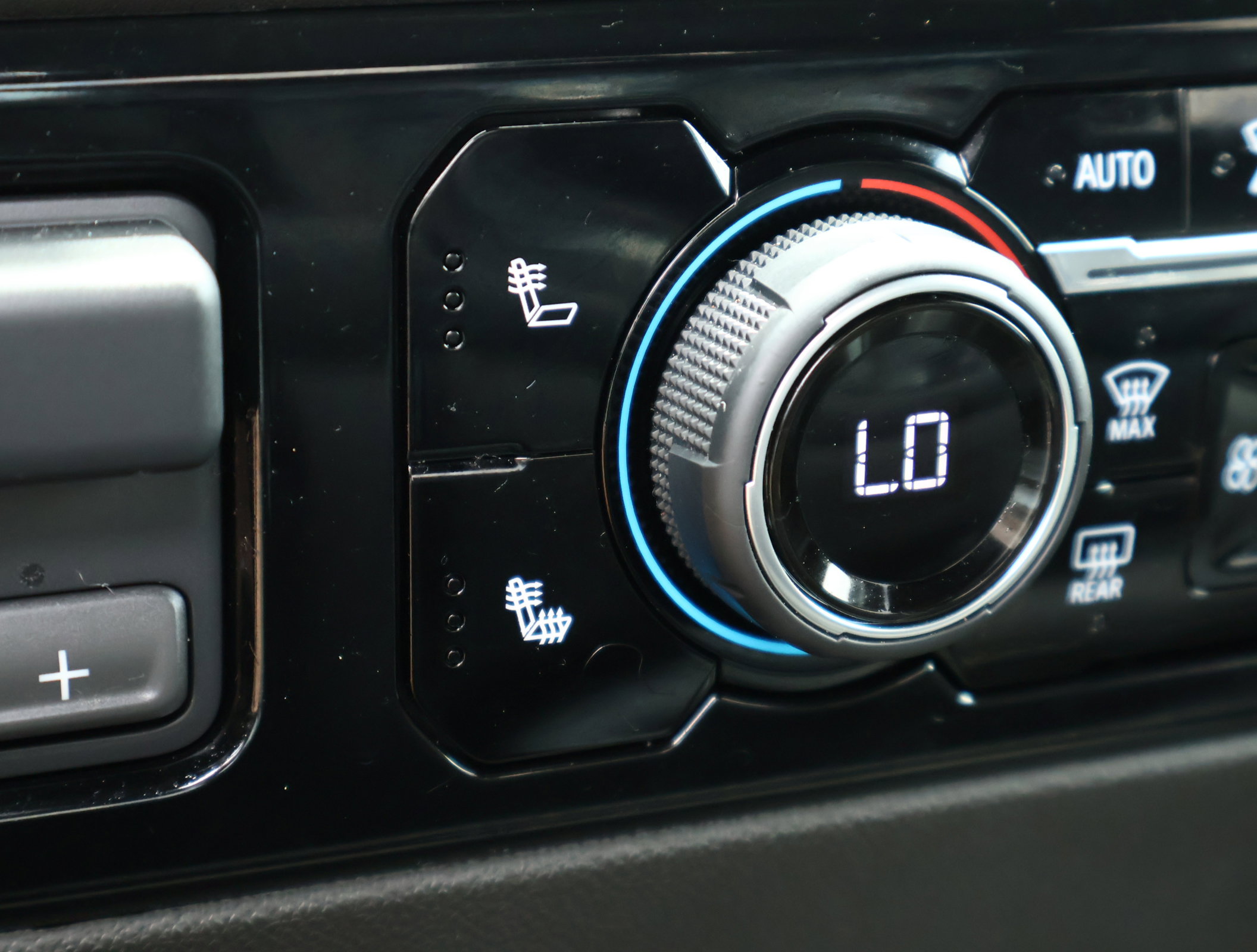 Used 2025 Chevrolet Silverado 2500 LT w/ Convenience Package AWD/4WD image 20