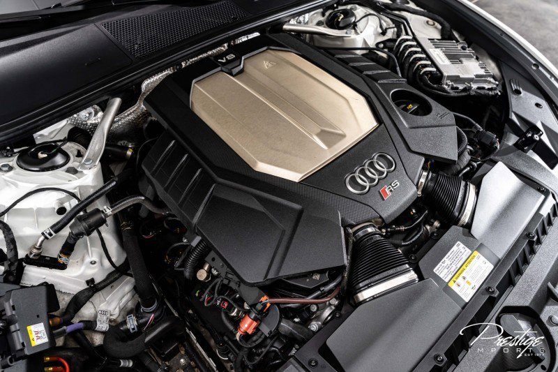 Used 2022 Audi RS 6 w/ Executive Package image 5