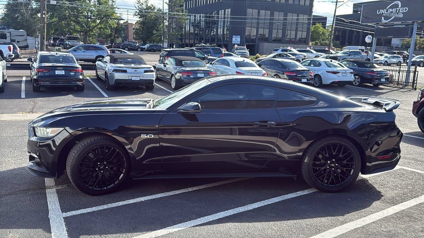 Used 2015 Ford Mustang GT Premium w/ GT Performance Package RWD image 6