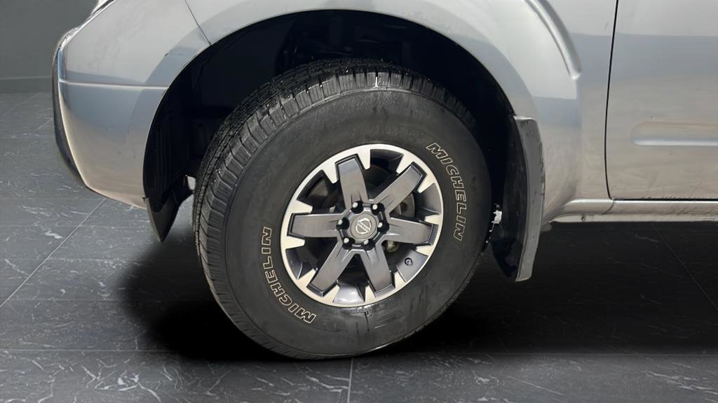 Used 2016 Nissan Frontier PRO-4X image 32