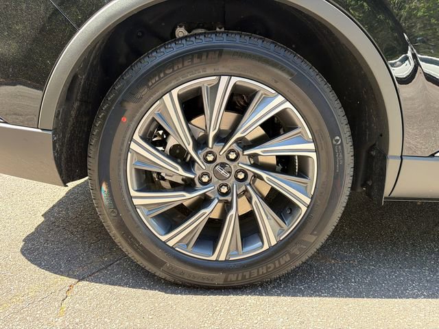 New 2026 Lincoln Aviator AWD image 17