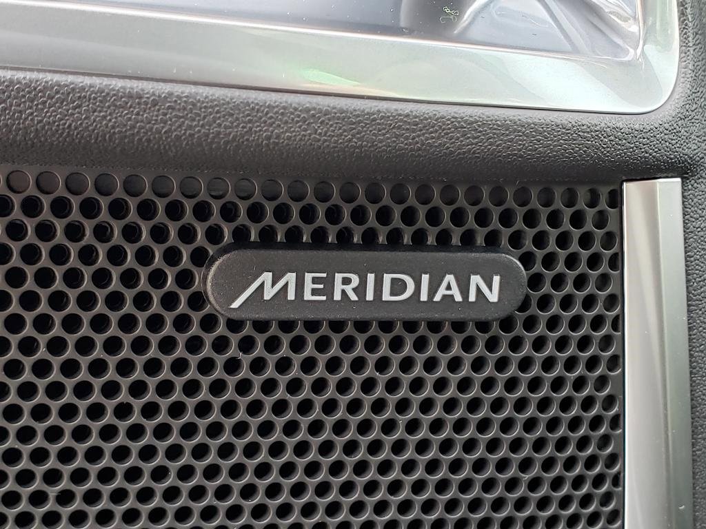 New 2024 Jaguar E-PACE R-Dynamic SE image 21