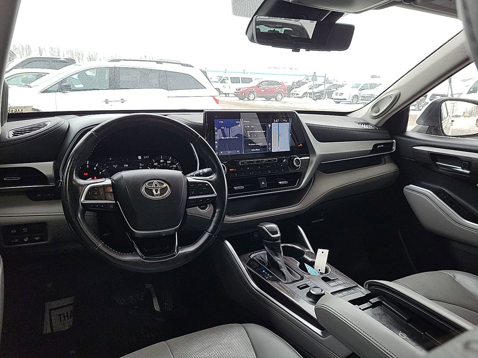 Used 2021 Toyota Highlander Platinum image 9
