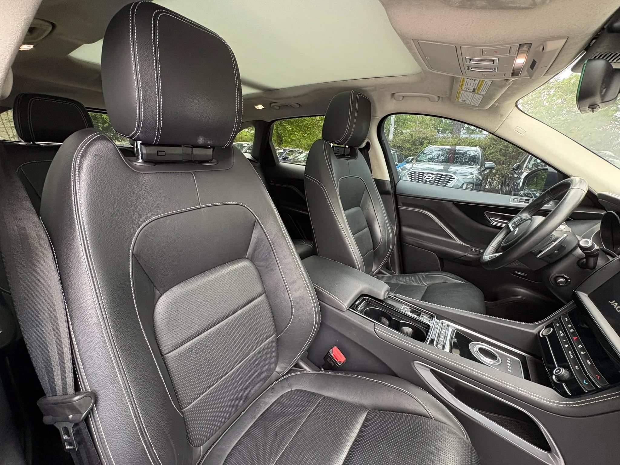 Used 2020 Jaguar F-PACE R-Sport AWD/4WD image 9