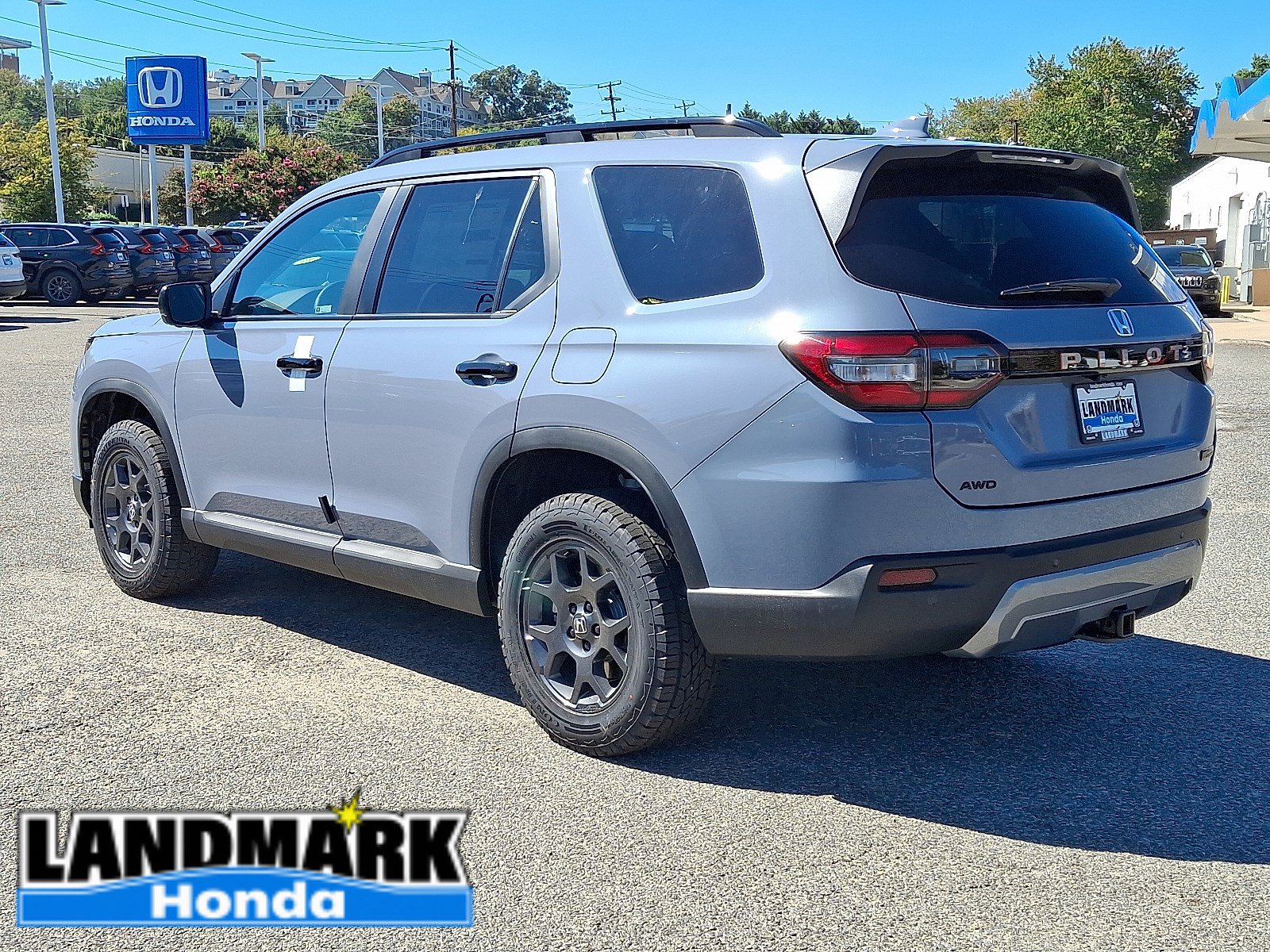 New 2026 Honda Pilot TrailSport image 4