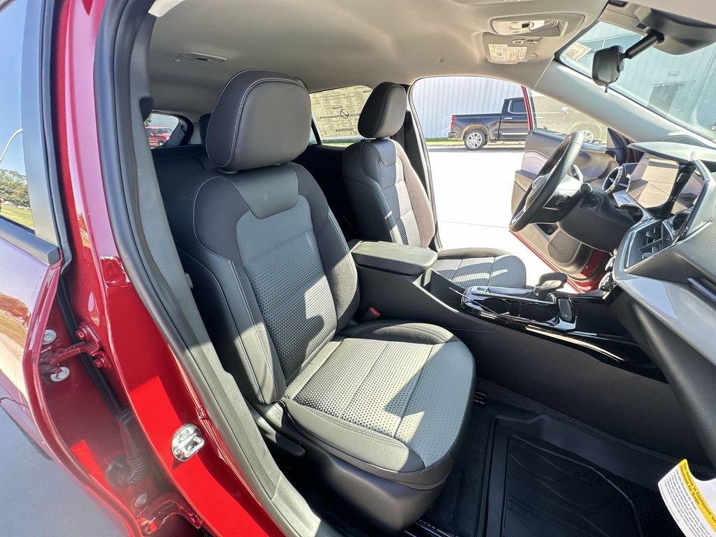 New 2026 Chevrolet Trax LT w/ Driver Confidence Package FWD image 27