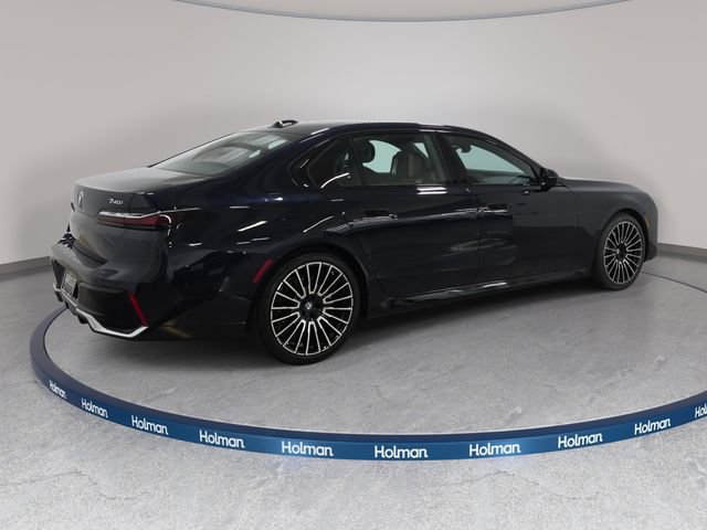 Certified 2026 BMW 740i xDrive AWD/4WD image 6