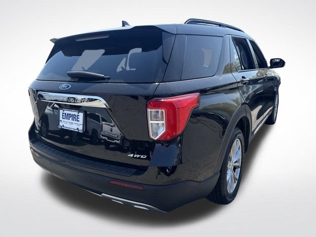 Used 2023 Ford Explorer XLT w/ Equipment Group 202A AWD/4WD image 9
