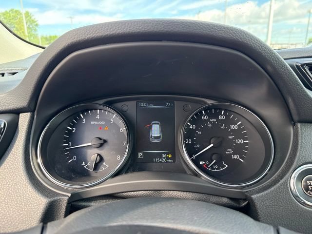 Used 2017 Nissan Rogue SL w/ SL Premium Package AWD/4WD image 12