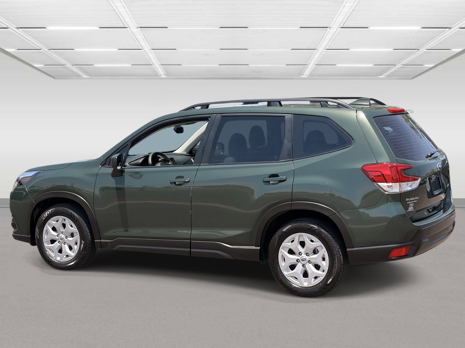 Used 2023 Subaru Forester AWD/4WD image 3
