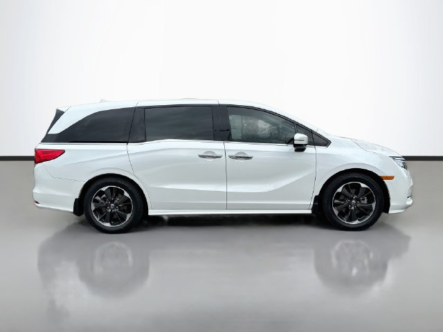 Used 2024 Honda Odyssey Elite image 4
